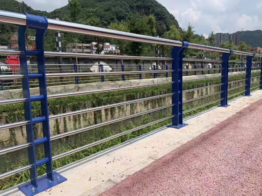 橋梁護(hù)欄